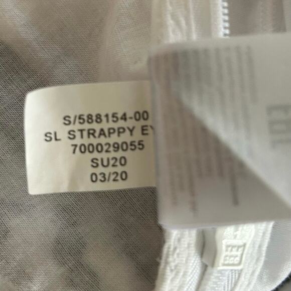 Banana Republic Women Sleeveless Eyelet Tank Top White Preppy Dainty Size Medium - Picture 6 of 9